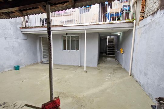 Área Comum de casa para alugar com 1 quarto, 32m² em Vila Sao Paulo, São Paulo