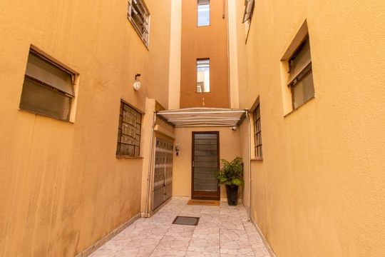 Fachada do bloco de apartamento à venda com 2 quartos, 46m² em Tingui, Curitiba