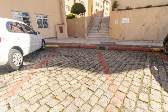 Garagem de apartamento à venda com 2 quartos, 46m² em Tingui, Curitiba