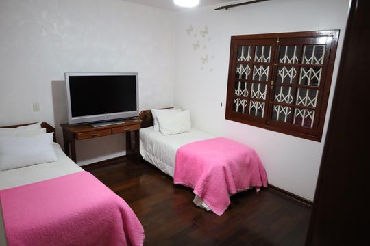Casa à venda com 4 quartos, 170m² em Campo Grande, São Paulo