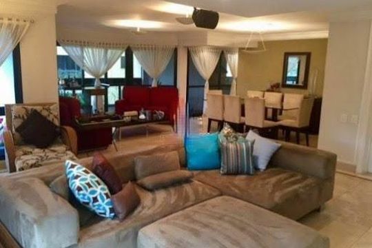Apartamento à venda com 3 quartos, 210m² em Vila Suzana, São Paulo