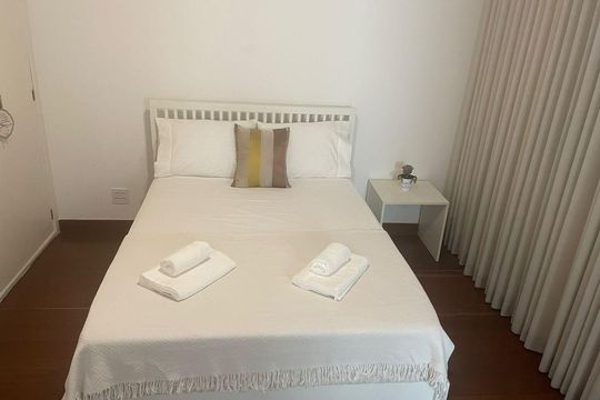 Quarto de apartamento à venda com 4 quartos, 160m² em Santo Antônio, Belo Horizonte