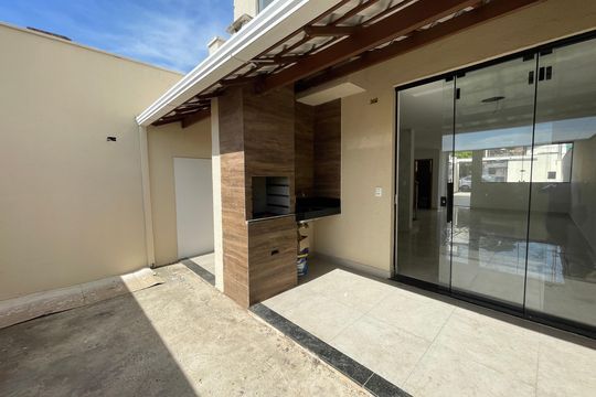 Casa à venda com 3 quartos, 98m² em Santa Branca, Belo Horizonte