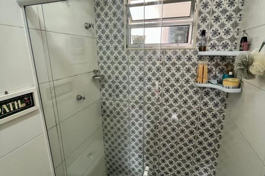 Banheiro de apartamento para alugar com 2 quartos, 49m² em Campo Grande, Rio de Janeiro