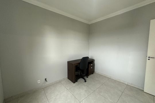 Quarto 1 de apartamento para alugar com 2 quartos, 51m² em Vila Sao Joao, Barueri