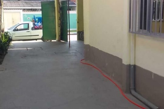 Área externa de casa para alugar com 2 quartos, 100m² em Parque Paulista, Duque de Caxias