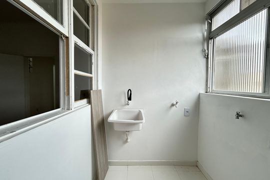 Área de Serviço de apartamento para alugar com 3 quartos, 92m² em Itaguaçu, Florianópolis