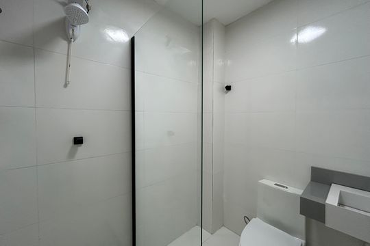Banheiro Social de apartamento para alugar com 3 quartos, 92m² em Itaguaçu, Florianópolis