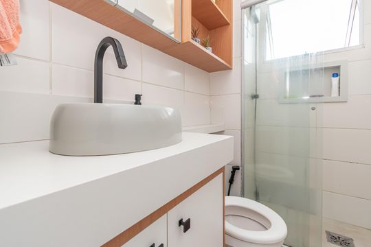 Banheiro  de apartamento para alugar com 2 quartos, 49m² em Jardim Nova Hortolandia, Hortolândia