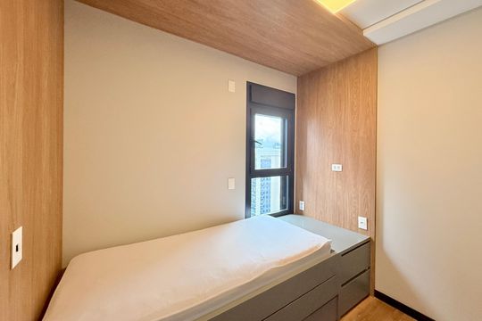 Quarto 2 de apartamento para alugar com 2 quartos, 78m² em Jardim das Acacias, São Paulo