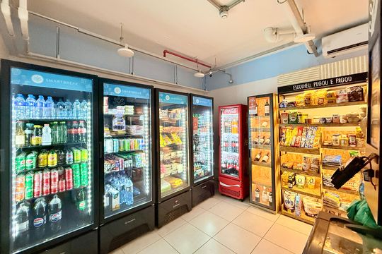 Mercadinho  de apartamento para alugar com 2 quartos, 78m² em Jardim das Acacias, São Paulo