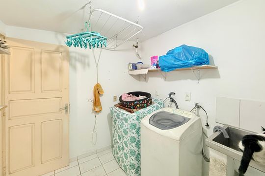 Área de Serviço de casa à venda com 2 quartos, 221m² em Santo Amaro, São Paulo