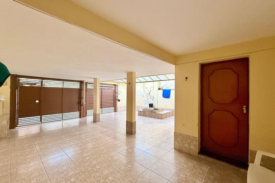 Garagem  de casa à venda com 2 quartos, 221m² em Santo Amaro, São Paulo