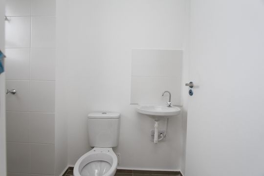 Banheiro da Suíte de apartamento à venda com 2 quartos, 54m² em Estoril, Belo Horizonte
