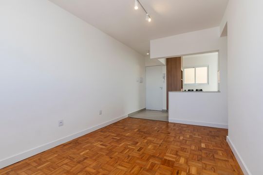 Sala de apartamento à venda com 2 quartos, 70m² em Cambuci, São Paulo