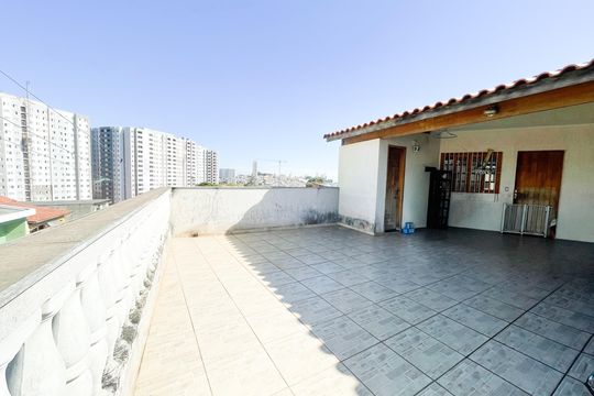 Quintal de casa à venda com 3 quartos, 255m² em Vila Iorio, São Paulo
