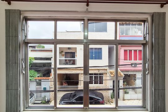 Quarto 1 de casa para alugar com 2 quartos, 70m² em Olaria, Rio de Janeiro