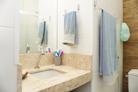 Banheiro Social de apartamento à venda com 3 quartos, 100m² em Serra, Belo Horizonte