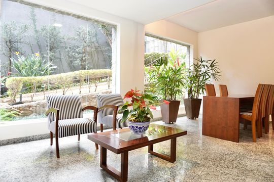 Hall de entrada de apartamento à venda com 3 quartos, 100m² em Serra, Belo Horizonte