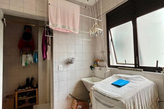 Área de Serviço de apartamento à venda com 3 quartos, 100m² em Cambuí, Campinas