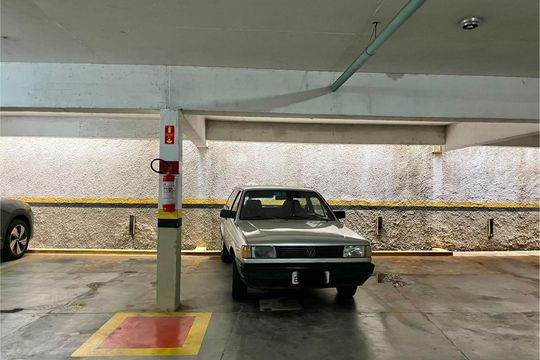 Área comum- Garagem de apartamento à venda com 3 quartos, 100m² em Cambuí, Campinas