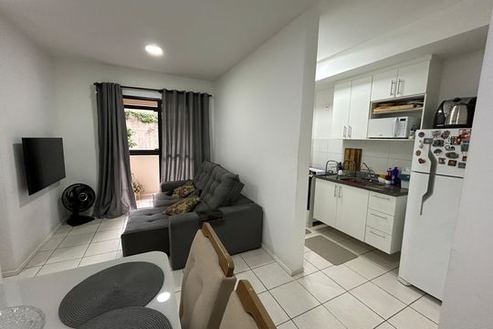 Sala de apartamento à venda com 2 quartos, 57m² em Del Castilho, Rio de Janeiro