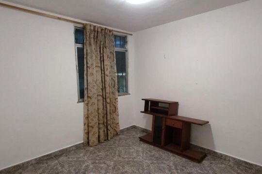 Sala de apartamento para alugar com 2 quartos, 41m² em Cordovil, Rio de Janeiro