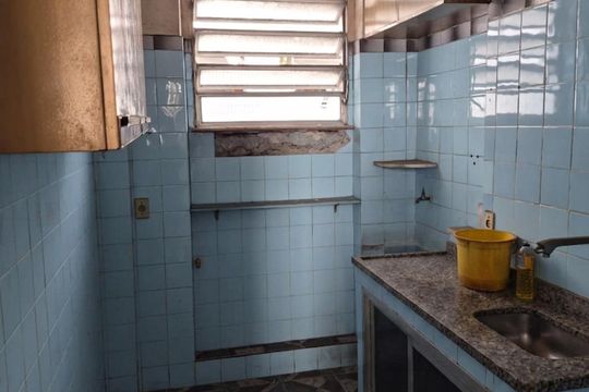 Cozinha de apartamento para alugar com 2 quartos, 41m² em Cordovil, Rio de Janeiro
