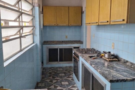 Cozinha de apartamento para alugar com 2 quartos, 41m² em Cordovil, Rio de Janeiro