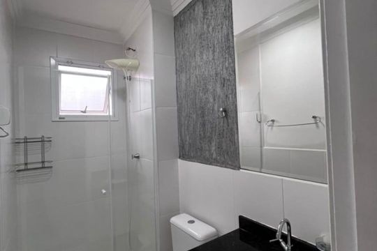 Banheiro de apartamento para alugar com 2 quartos, 69m² em Parque Senhor do Bonfim, Taubaté