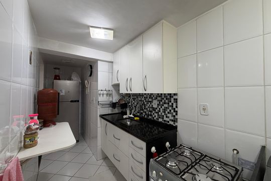 Cozinha de apartamento à venda com 2 quartos, 61m² em Taquara, Rio de Janeiro