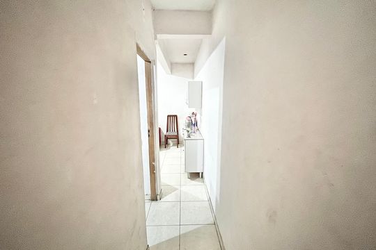 Corredor de casa à venda com 4 quartos, 80m² em Jardim Santa Cruz (zona Norte), São Paulo