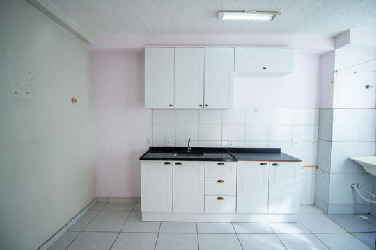 Cozinha de apartamento para alugar com 2 quartos, 42m² em Jardim Icatu, Votorantim
