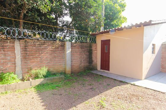 Área externa de casa para alugar com 3 quartos, 193m² em Mathias Velho, Canoas
