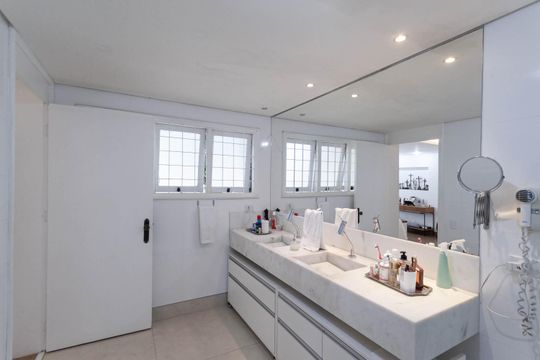 Banheiro da suíte  de casa à venda com 4 quartos, 1832m² em Bandeirantes (pampulha), Belo Horizonte