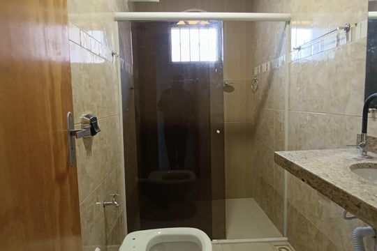 Banheiro de apartamento para alugar com 1 quarto, 45m² em Moquetá, Nova Iguaçu