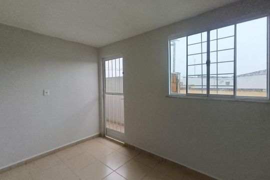 Sala de apartamento para alugar com 1 quarto, 45m² em Moquetá, Nova Iguaçu