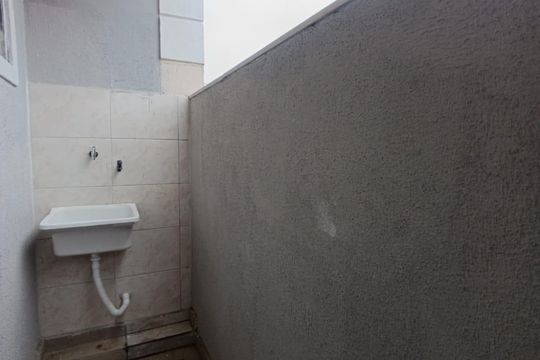 Área de Serviço de apartamento para alugar com 1 quarto, 45m² em Moquetá, Nova Iguaçu
