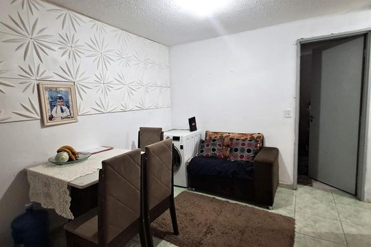 Sala de apartamento para alugar com 2 quartos, 43m² em Jundiapeba, Mogi das Cruzes