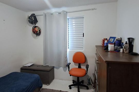 Quarto 1 de apartamento para alugar com 2 quartos, 43m² em Jundiapeba, Mogi das Cruzes