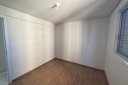 Apartamento à venda com 3 quartos, 134m² em Colégio Batista, Belo Horizonte