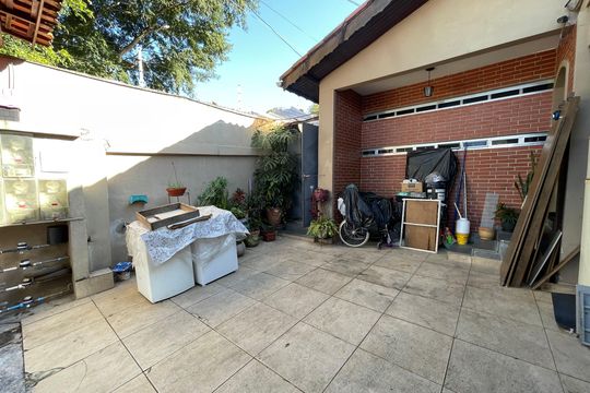Garagem de casa para alugar com 1 quarto, 50m² em Instituto de Previdencia, São Paulo