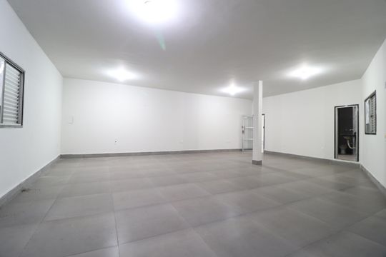 Sala/Quarto de kitnet/studio para alugar com 1 quarto, 80m² em Centro, Uberlândia
