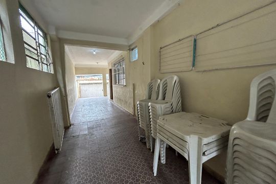 Garagem de casa para alugar com 3 quartos, 370m² em Engenheiro Leal, Rio de Janeiro