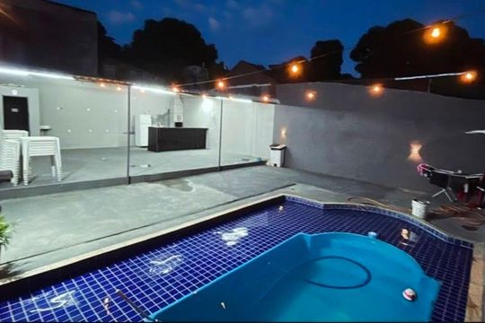 Área comum de casa para alugar com 3 quartos, 370m² em Engenheiro Leal, Rio de Janeiro