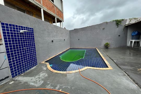 Piscina de casa para alugar com 3 quartos, 370m² em Engenheiro Leal, Rio de Janeiro
