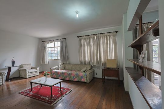 Apartamento à venda com 3 quartos, 150m² em Santo Antônio, Belo Horizonte