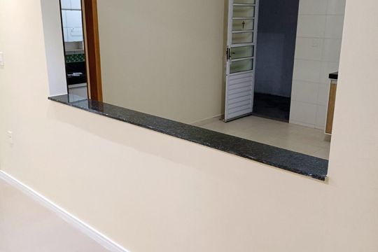 Sala de casa para alugar com 2 quartos, 114m² em Jardim Santa Júlia, São José dos Campos