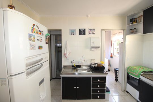 Sala / Cozinha de apartamento à venda com 2 quartos, 54m² em Conjunto Residencial José Bonifácio, São Paulo