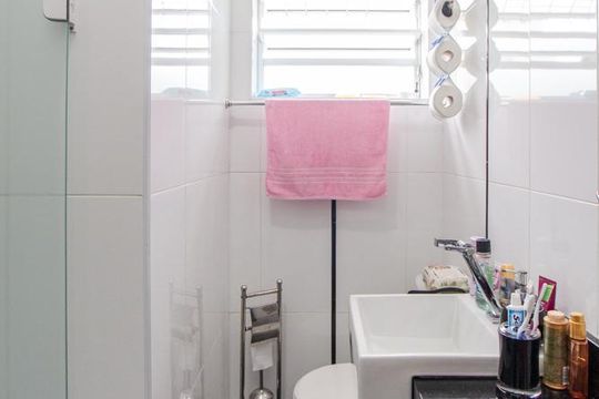 Banheiro de casa para alugar com 3 quartos, 160m² em Vila Mazzei, São Paulo